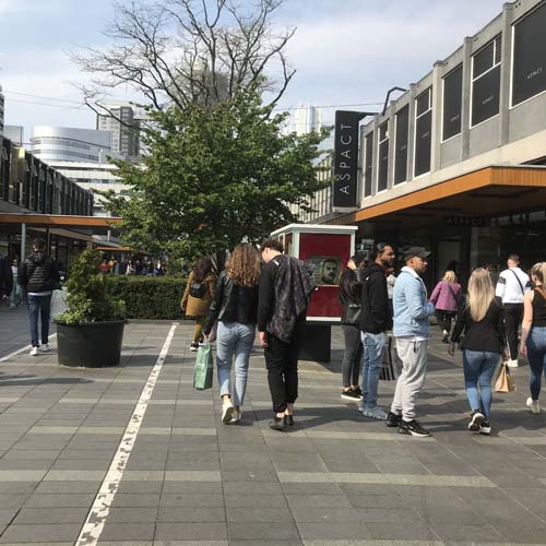 Werk 'Tuschinski': Vitrine op de Lijnbaan in Rotterdam